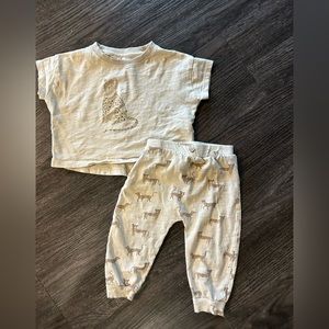 Rylee and Cru girls outfit size 12-18 months